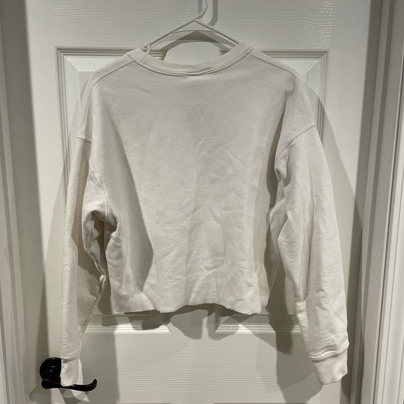 Cropped Champion Crewneck - Picture 3 of 3